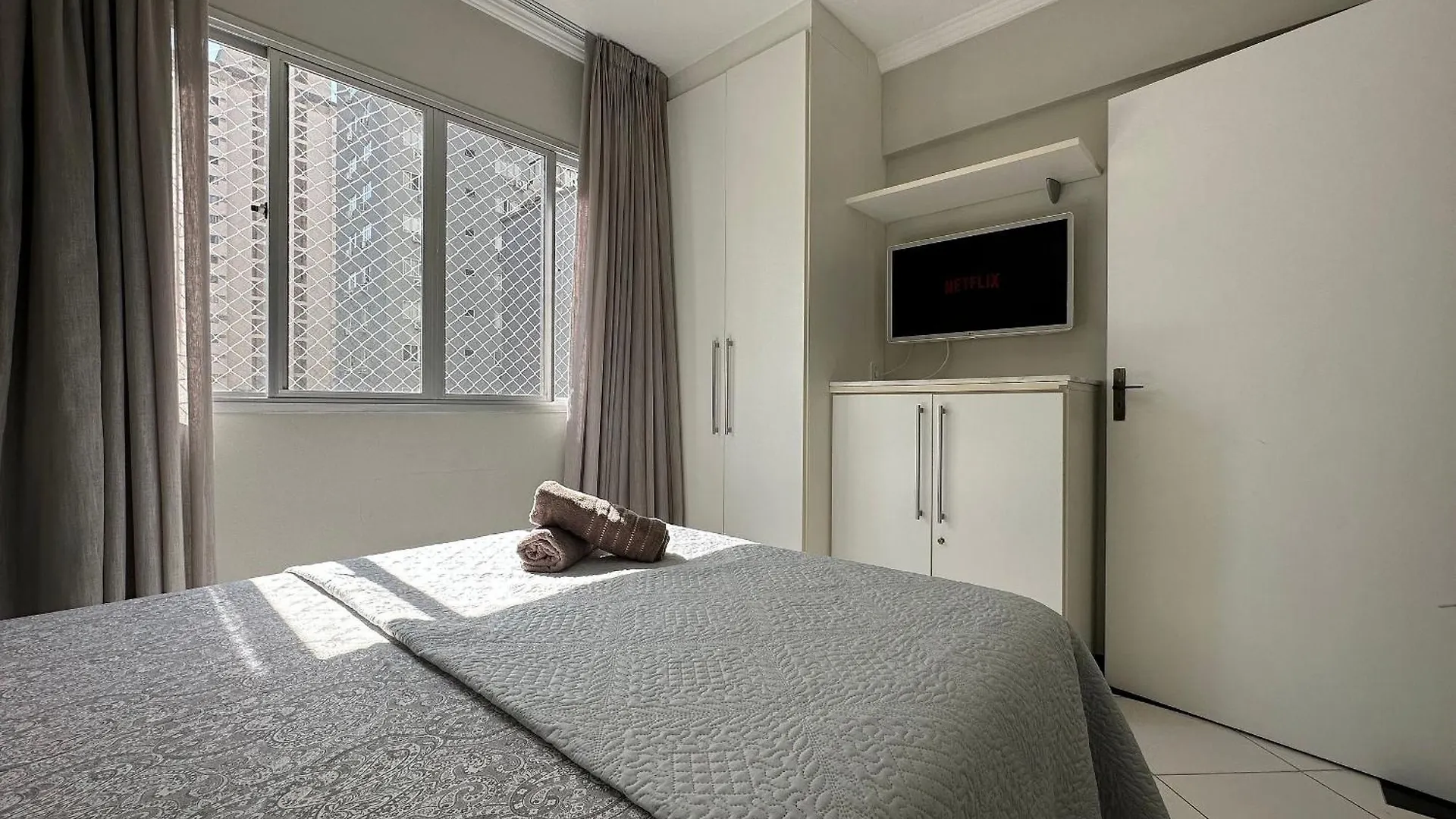 Apartmán Rp01- Pe Na Areia | Tela Protecao | Garagem Balneário Camboriú